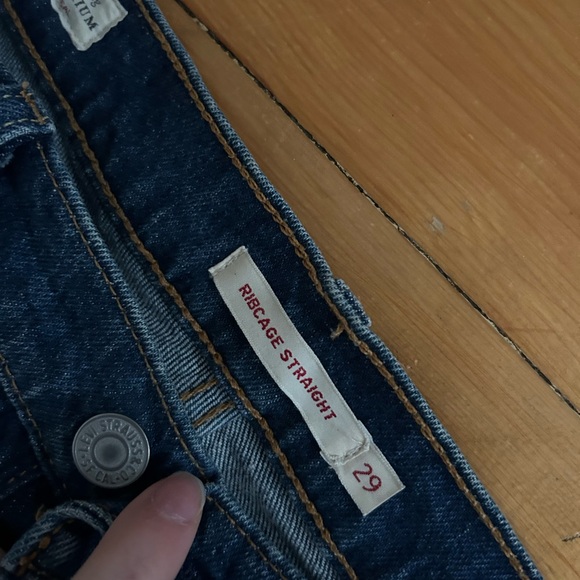 Sold - Picture 4 of 6